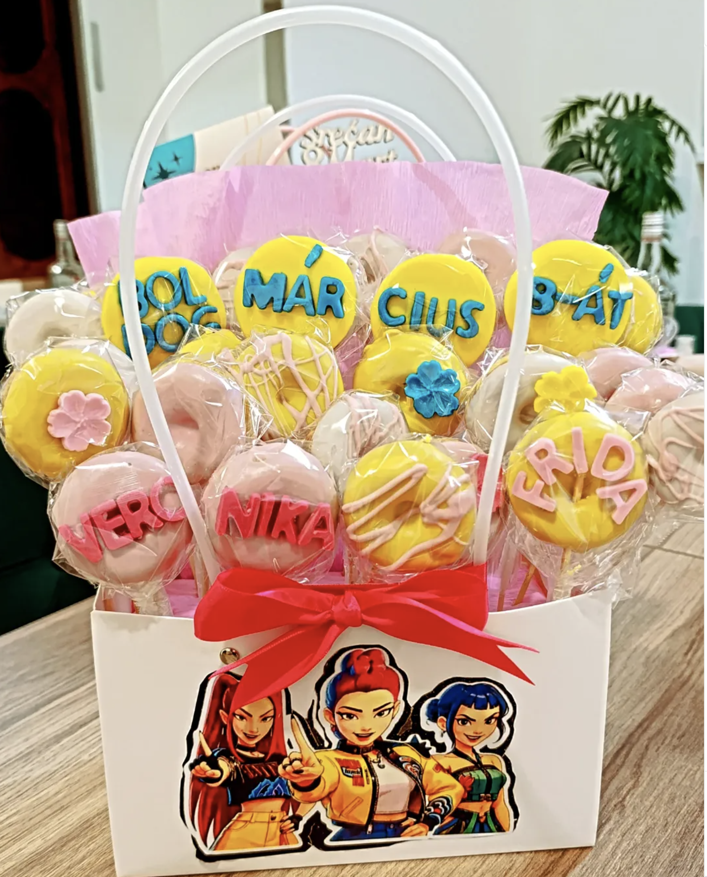 Krofne na štapiću po narudžbi Subotica